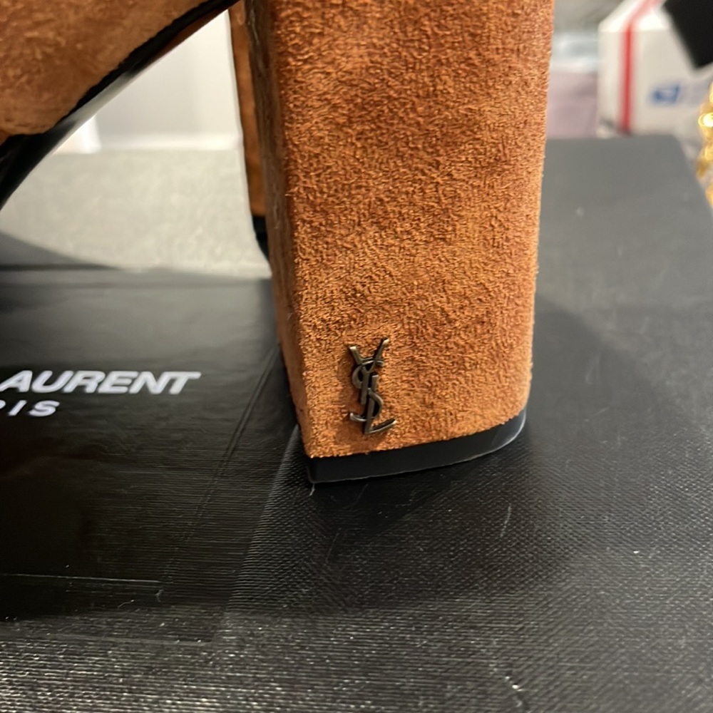Saint Laurent boots - Picture 3 of 9